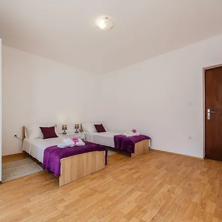Rose - Ruza Apartment